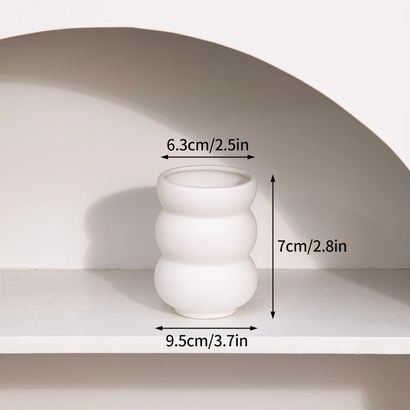 Retro Ceramic Vase – Aesthetic Table Decor