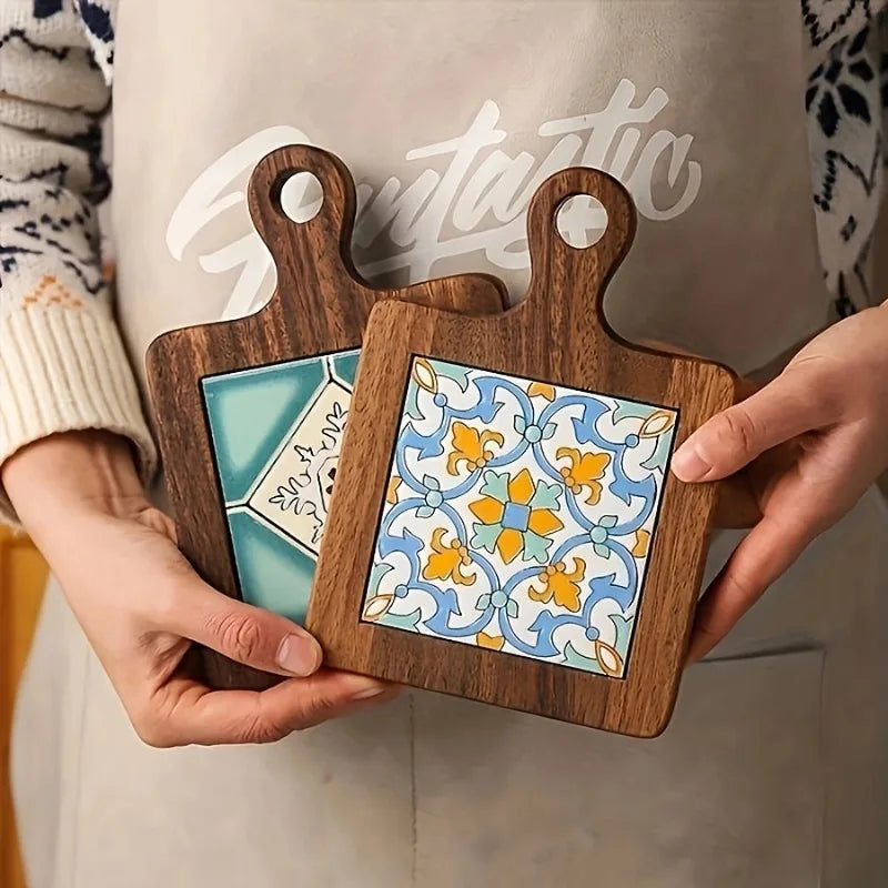 Floral Wooden Trivet – Heat-Resistant Vintage Kitchen Table Mat